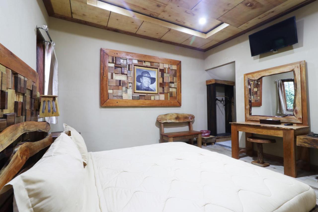 Alloyna Country Cottage Brastagi Berastagi Exterior photo